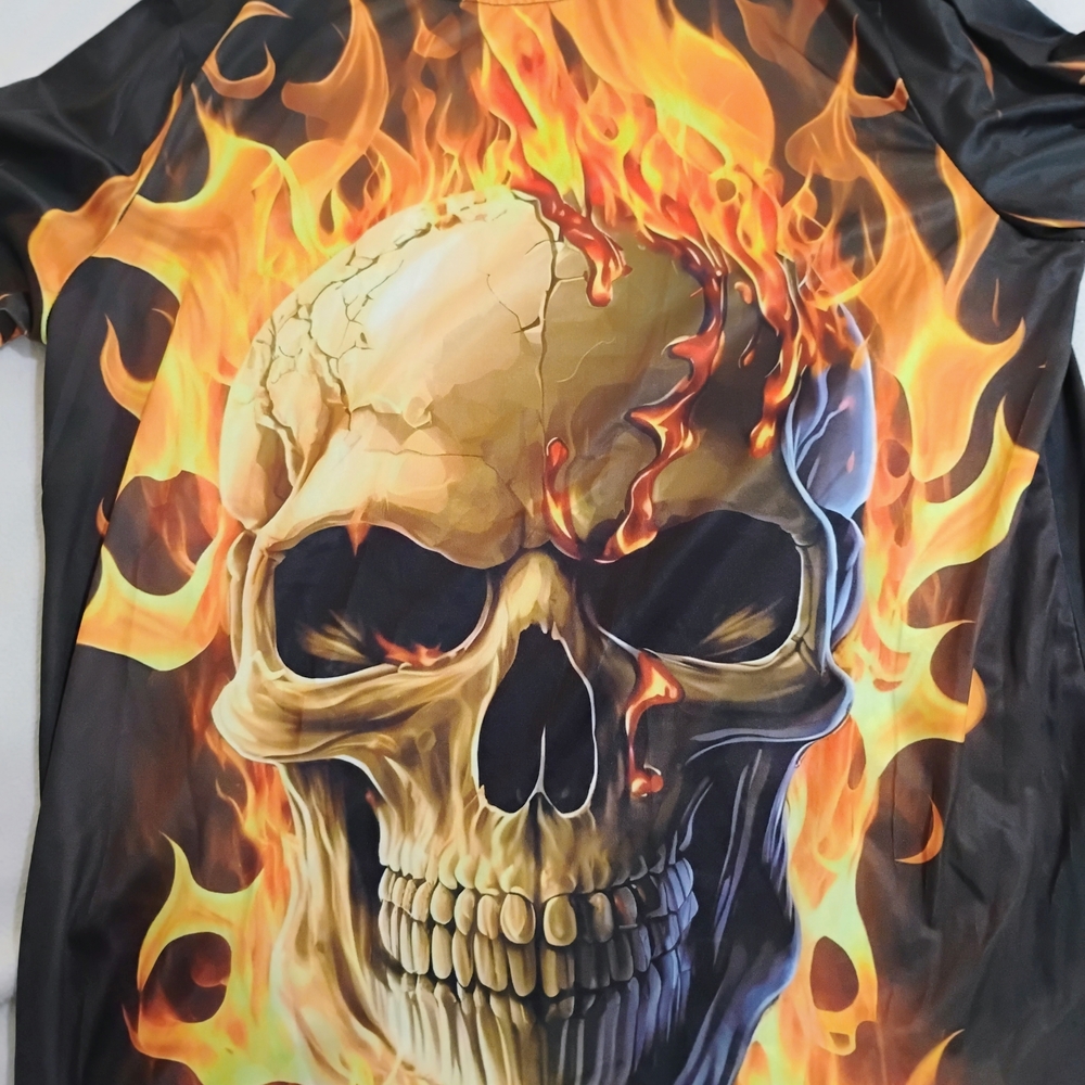 Men's Black Skull & Flame Graphic Short-Sleeve Tee - Picture 2 of 9